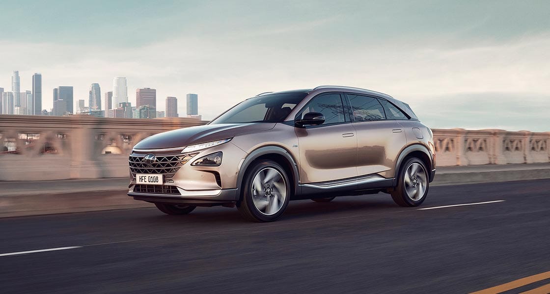 nexo 2019 side view on road